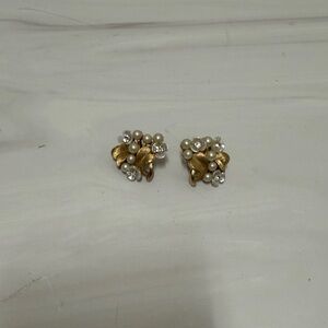 Vintage Signed Crown Trifari 1950s Elegant Gold and Pearl Cluster Earrings